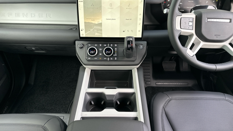 Land Rover Defender 3.0 D350 X-Dynamic SE 110 5dr Auto Diesel Estate